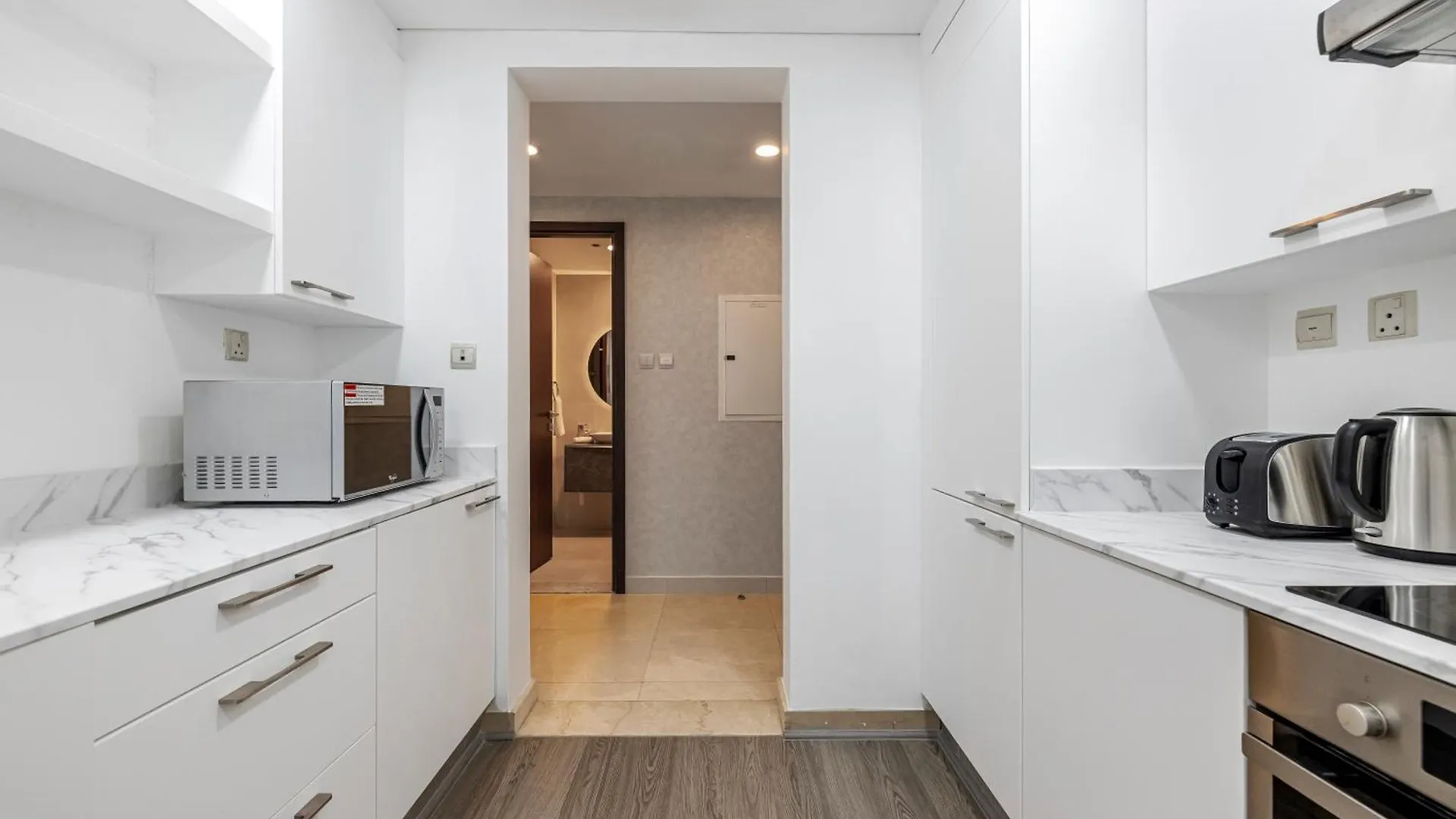 Lägenhet 2Br Bay Square 7, City View Dubai Förenade Arabemiraten