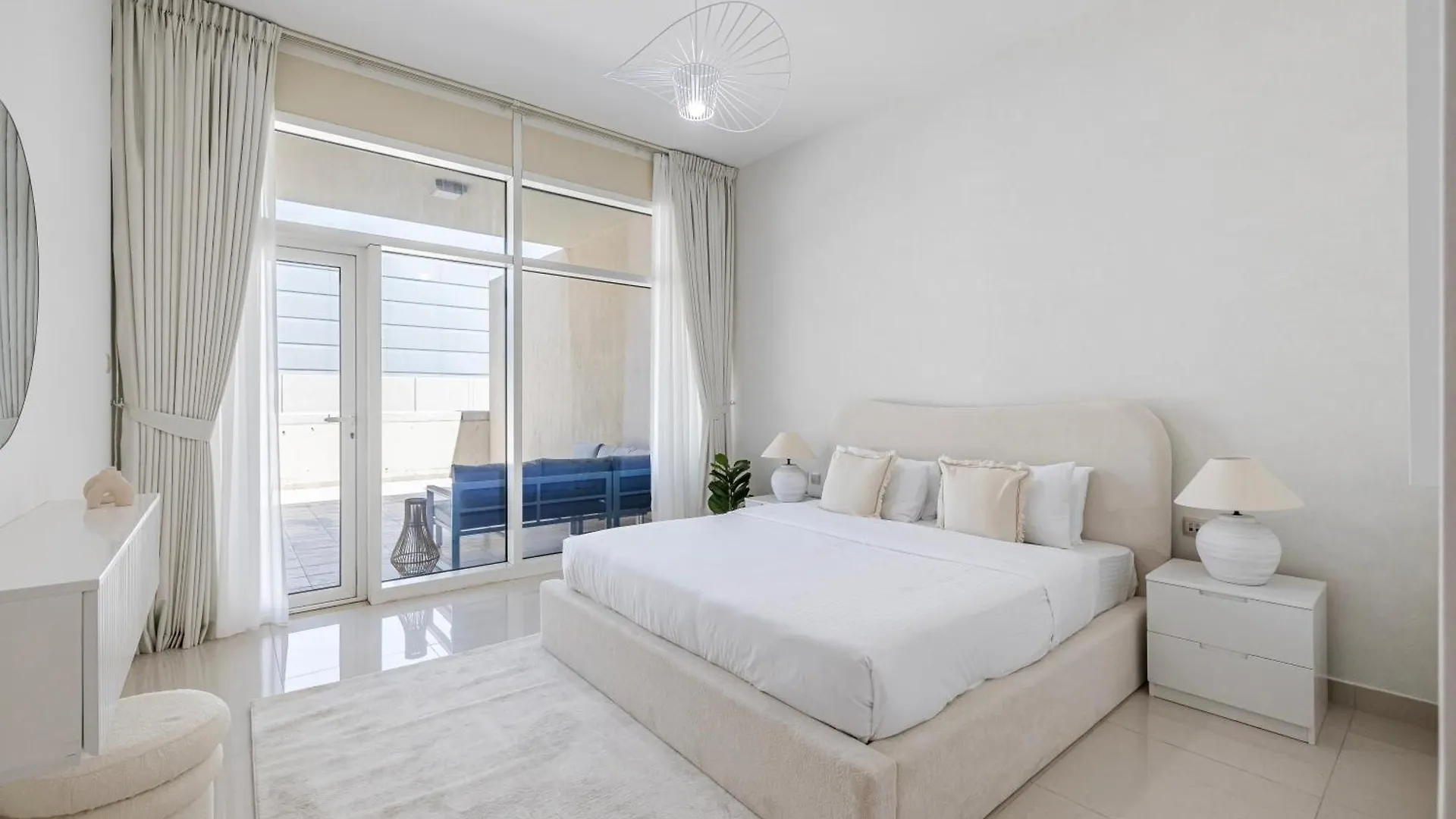 2Br Bay Square 7, City View Dubai
